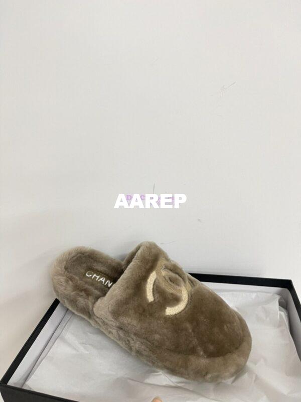 Replica Chanel 24B Wool Slippers G45984 Taupe 3