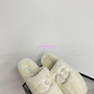 Replica Chanel 24B Wool Slippers G45984 Creme