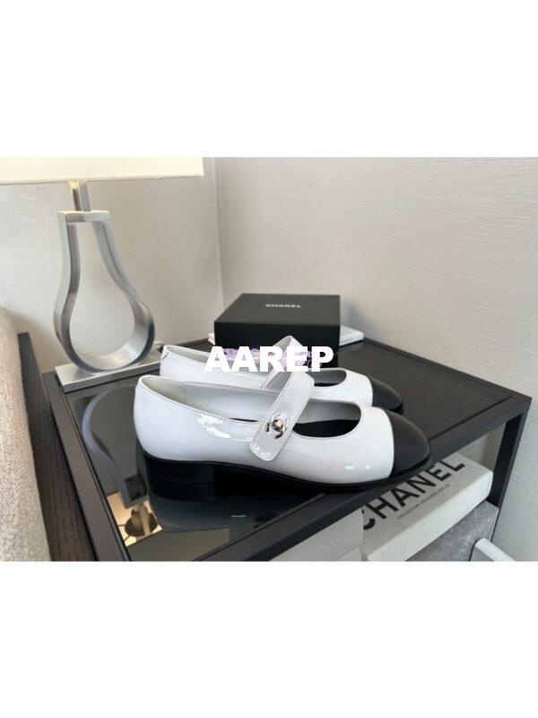 Replica Chanel Mary Jane Patent Calfskin Shoes G45280 White Black 3