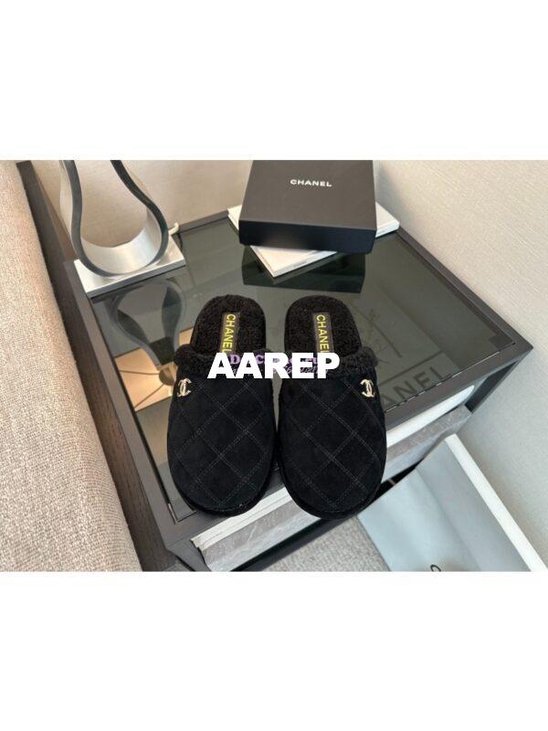 Replica Chanel 23K Fur and Suede Slipper G45121 Black 3