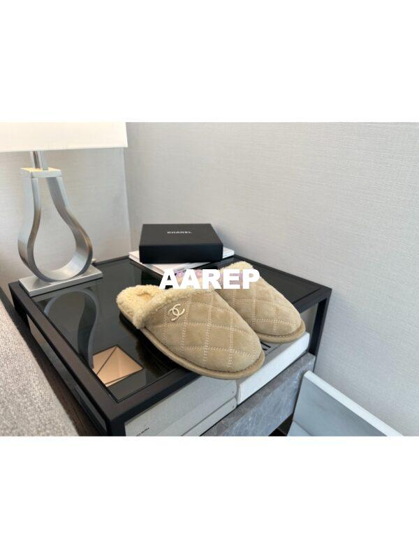 Replica Chanel 23K Fur and Suede Slipper G45121 Beige 3