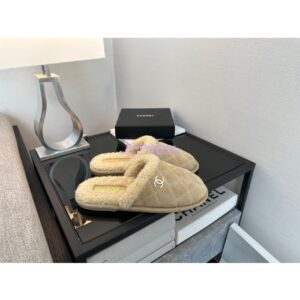 Replica Chanel 23K Fur and Suede Slipper G45121 Beige 2