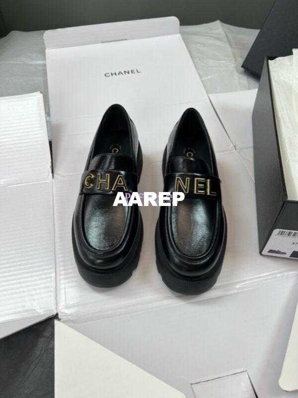 Replica Chanel 24P Logo Enamel Loafers Shiny Calfskin G45788 3