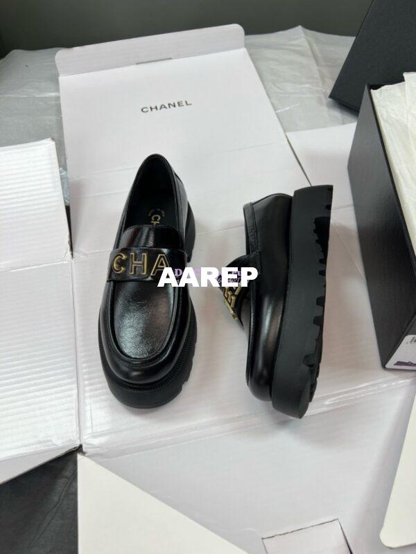 Replica Chanel 24P Logo Enamel Loafers Shiny Calfskin G45788 4