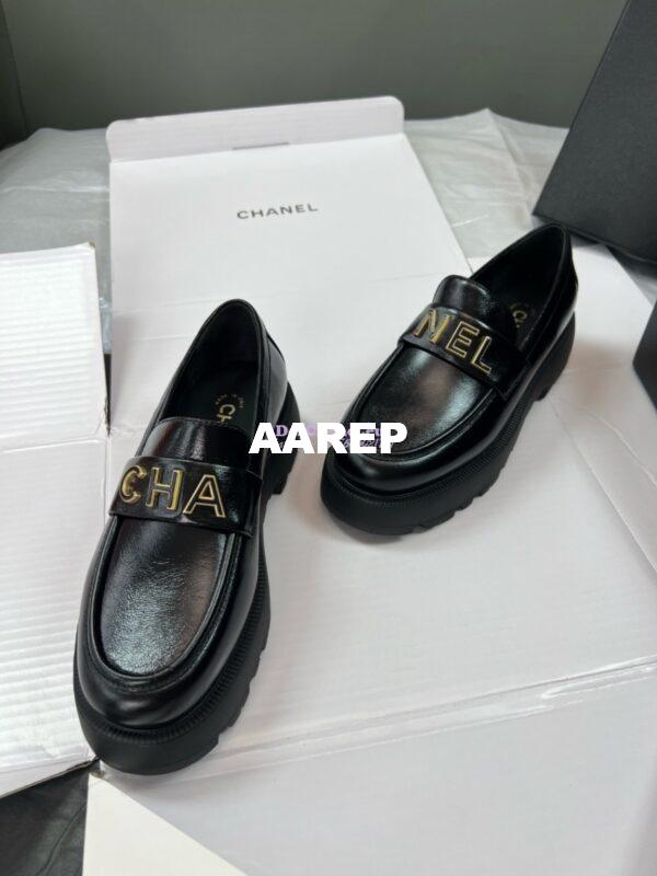 Replica Chanel 24P Logo Enamel Loafers Shiny Calfskin G45788 7