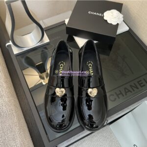 Replica Chanel 24A Heart CC Loafers Glossy Calfskin 50mm G39697 Black 2
