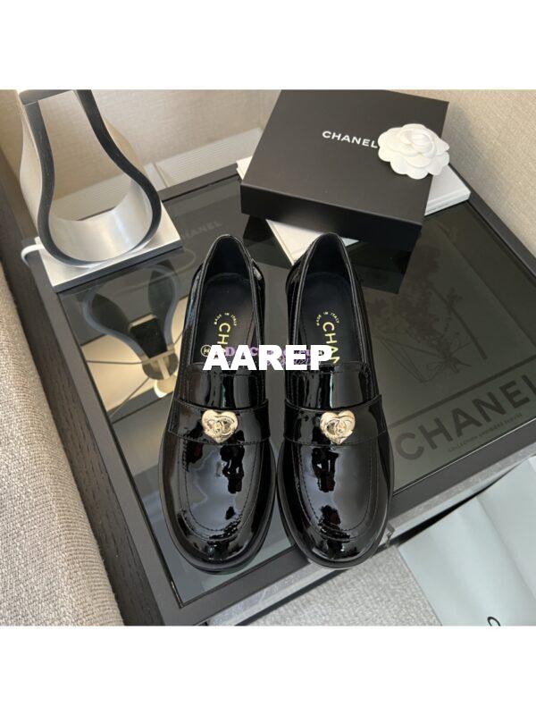 Replica Chanel 24A Heart CC Loafers Glossy Calfskin 50mm G39697 Black 2