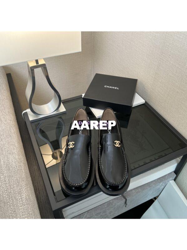 Replica Chanel 24P Mocassins Glossy Calfskin G45882 Black
