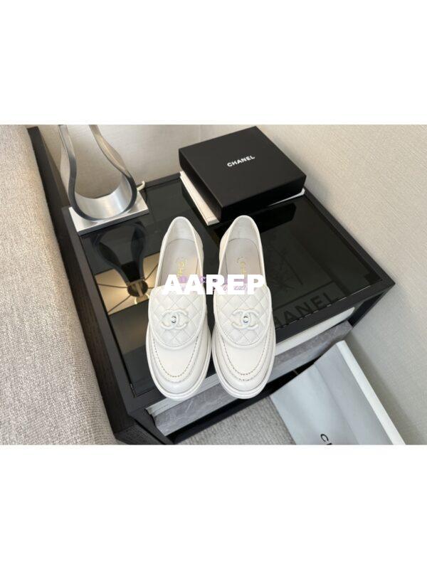 Replica Chanel 24A Twist Lock CC Lambskin Loafers G36646 White