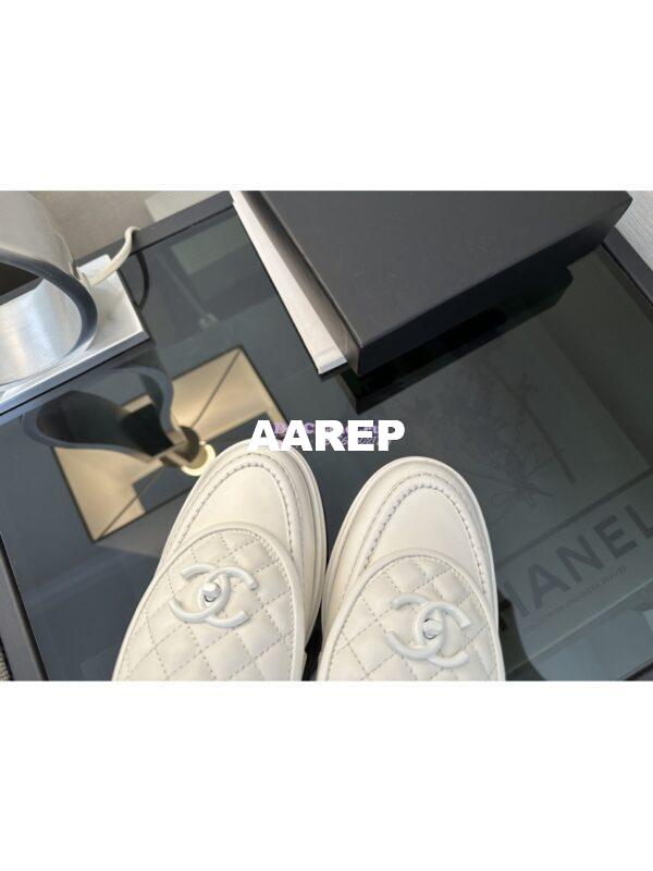 Replica Chanel 24A Twist Lock CC Lambskin Loafers G36646 White 5