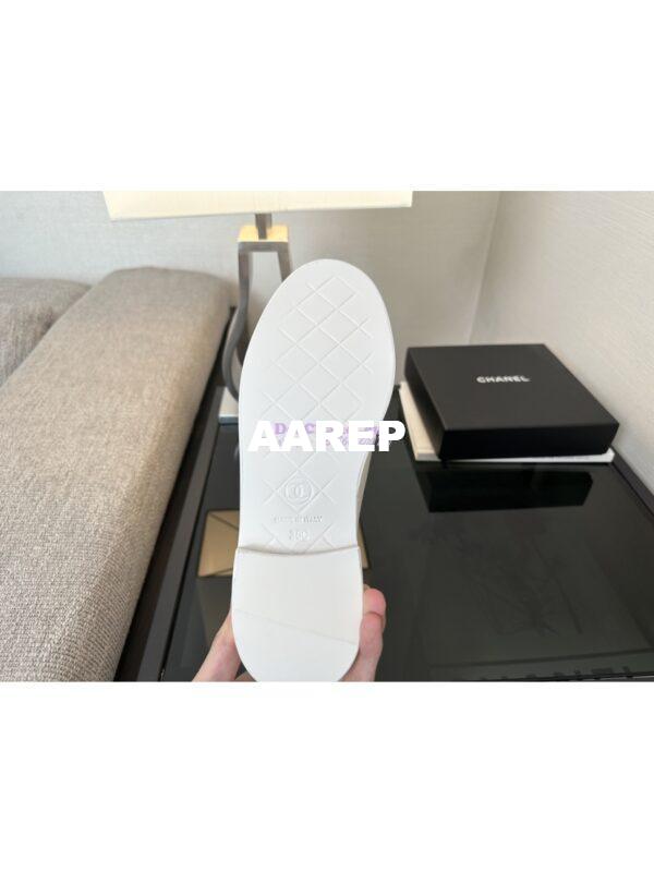 Replica Chanel 24A Twist Lock CC Lambskin Loafers G36646 White 9