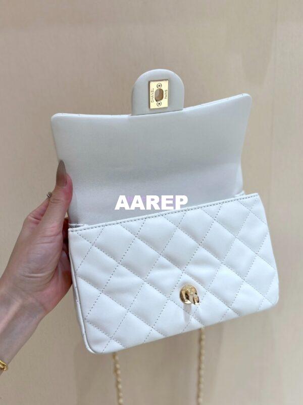 Replica Chanel Shiny Lambskin Small Flap Bag with Top Handle AS4023 White 17