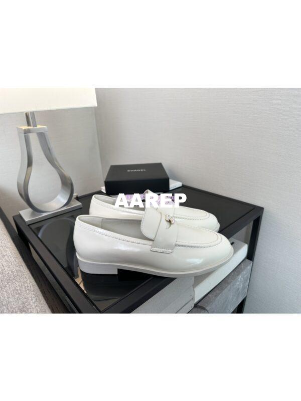 Replica Chanel 24P Imported Brushed Calfskin Loafer Moccasins G45504 White 2