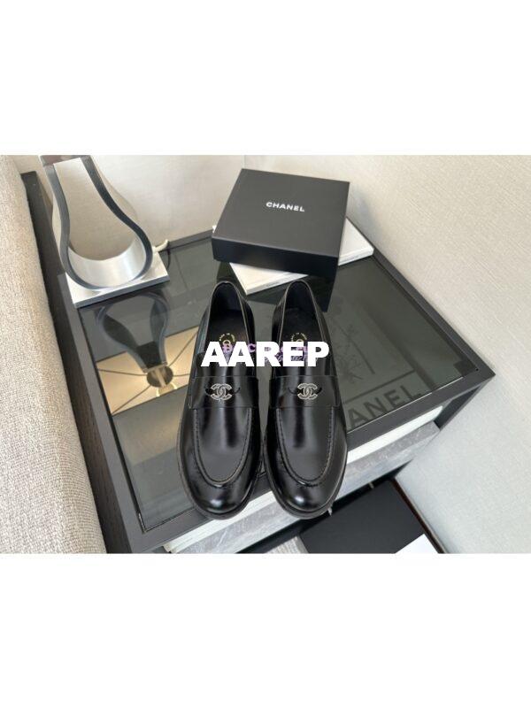 Replica Chanel 24P Imported Brushed Calfskin Loafer Moccasins G45504 Black