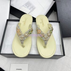 Replica Chanel SS25 Thongs in Tweed & Metal G46304 2