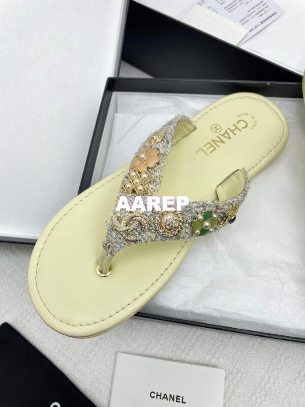 Replica Chanel SS25 Thongs in Tweed & Metal G46304 4