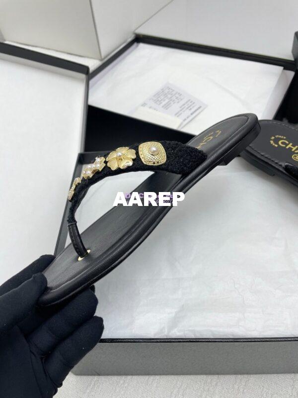 Replica Chanel SS25 Thongs in Tweed & Metal G46304 15