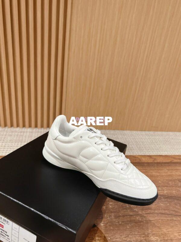 Replica Chanel SS25 Shiny Calfskin, Calfskin & Suede Calfskin Trainers G45839 White 3