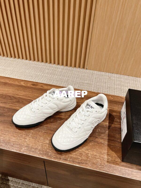 Replica Chanel SS25 Shiny Calfskin, Calfskin & Suede Calfskin Trainers G45839 White 4