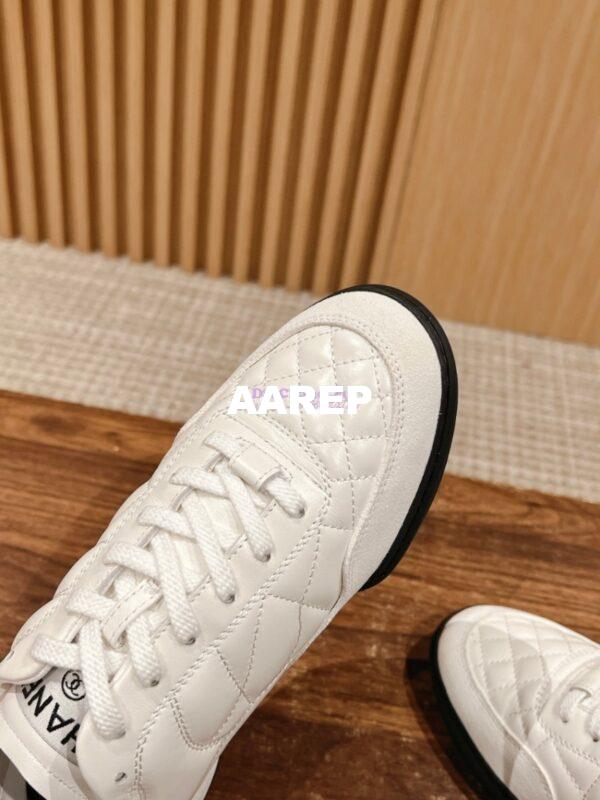 Replica Chanel SS25 Shiny Calfskin, Calfskin & Suede Calfskin Trainers G45839 White 5