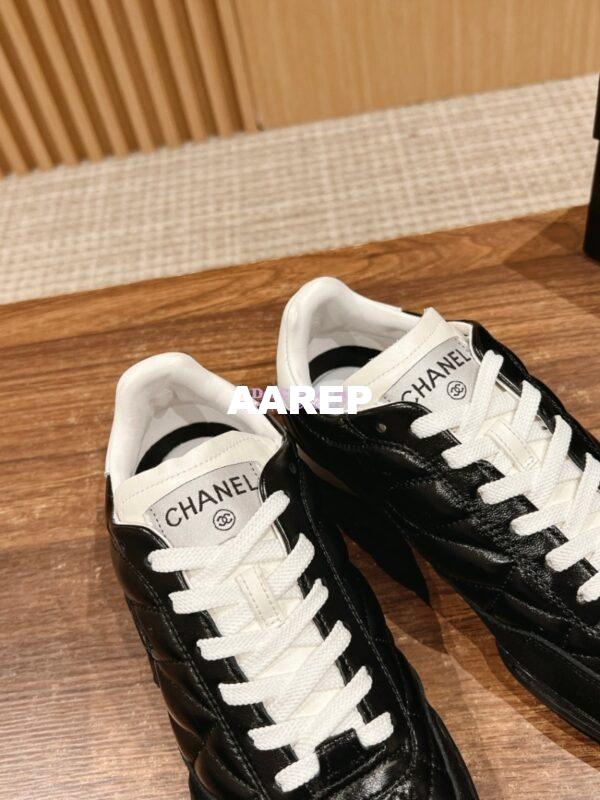 Replica Chanel SS25 Shiny Calfskin, Calfskin & Suede Calfskin Trainers G45839 Black 4