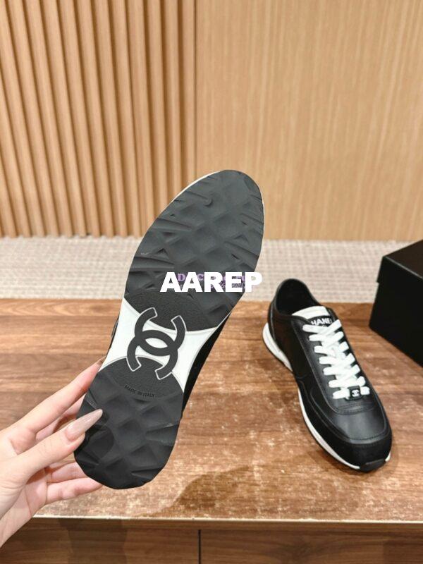 Replica Chanel SS25 Calfskin & Suede Calfskin Trainers G46372 Black 9