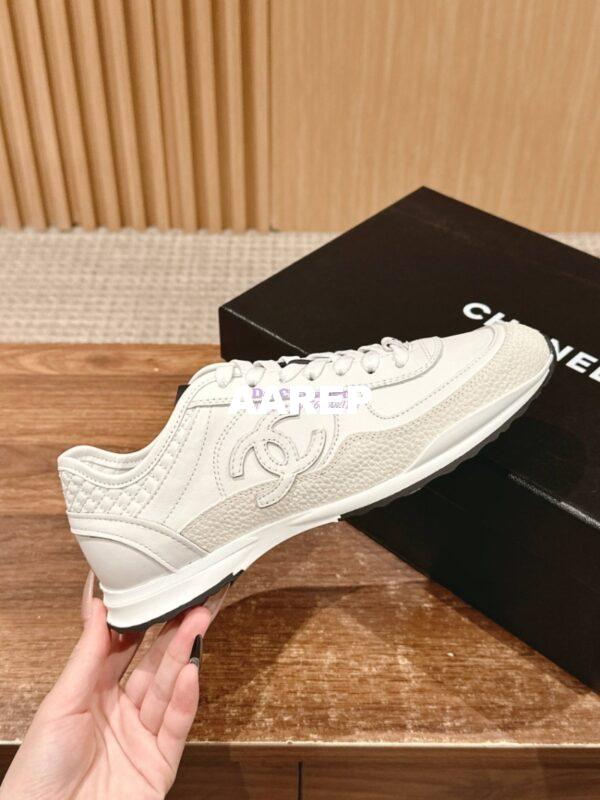 Replica Chanel SS25 Calfskin & Suede Calfskin Trainers G46372 White