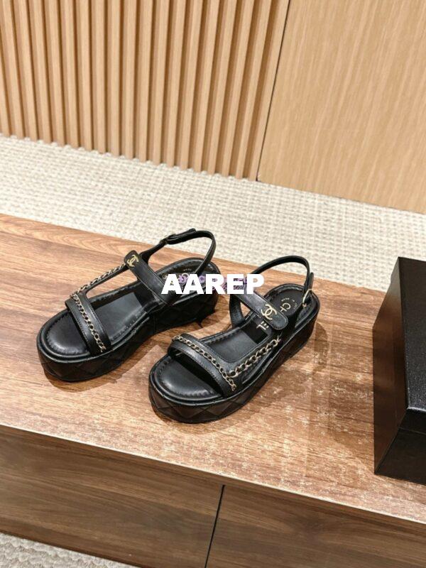 Replica Chanel SS25 Platform Chain Sandals in Quilted Lambskin G46300 8