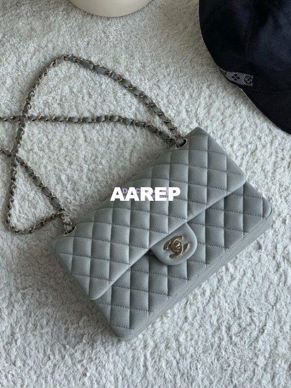 Replica Chanel CF 1112 Classic Flap Bag Qulited Grainy Caviar with Light Gold Hardware in Light Grey 3