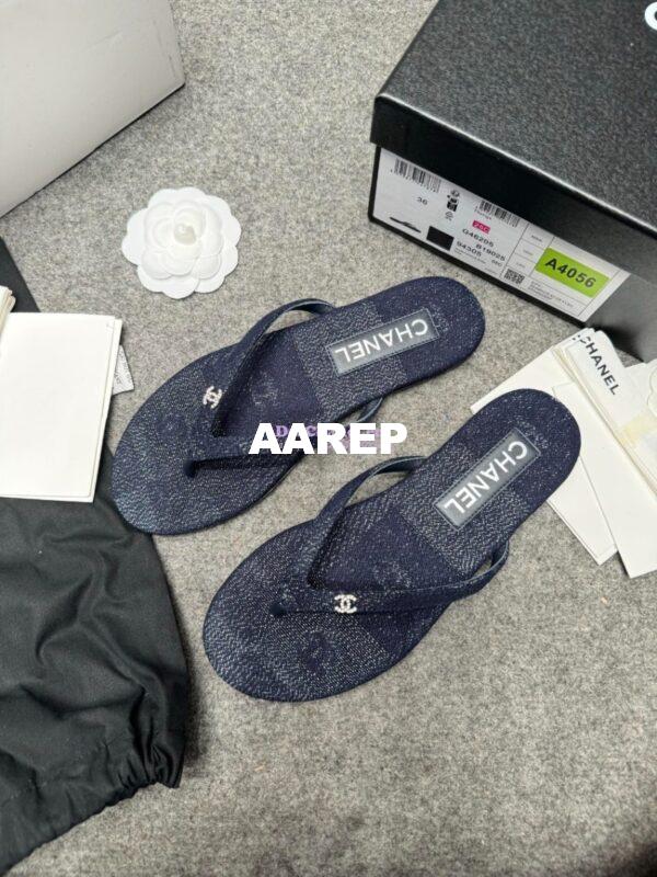 Replica Chanel SS25 Silk Lurex Thongs G46205 3