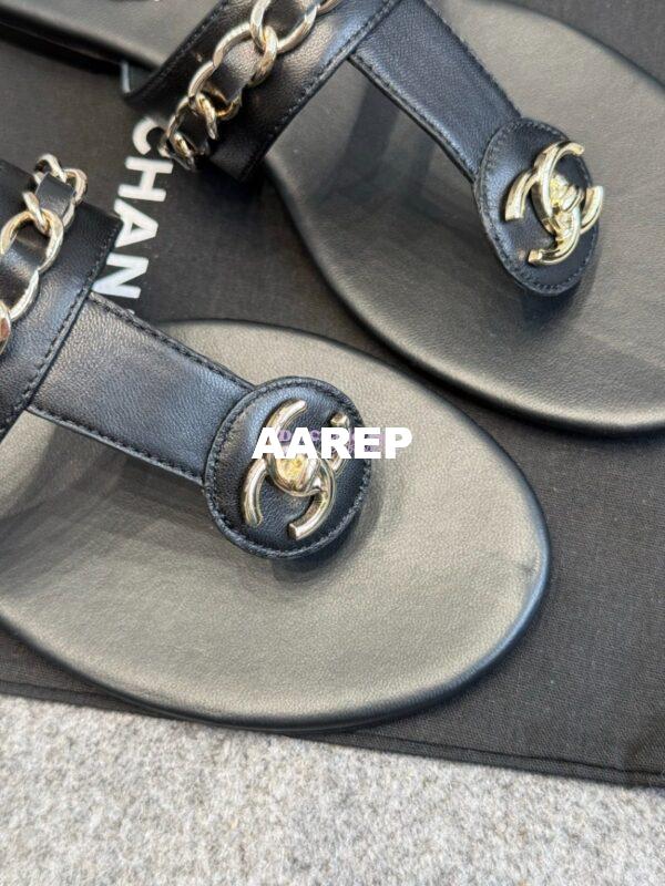 Replica Chanel 25P Spring/Summer Double C Chain Thong Sandals in Lambskin G46404 Black 9