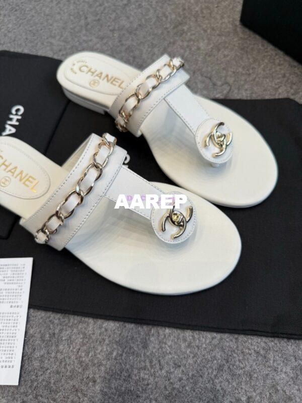 Replica Chanel 25P Spring/Summer Double C Chain Thong Sandals in Lambskin G46404 White 7
