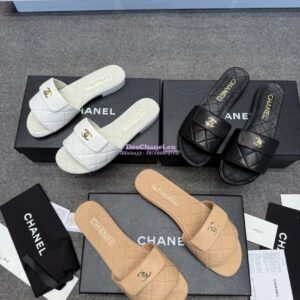 Replica Chanel 25P CC Turnlock Lambskin Slides G38232 Black
