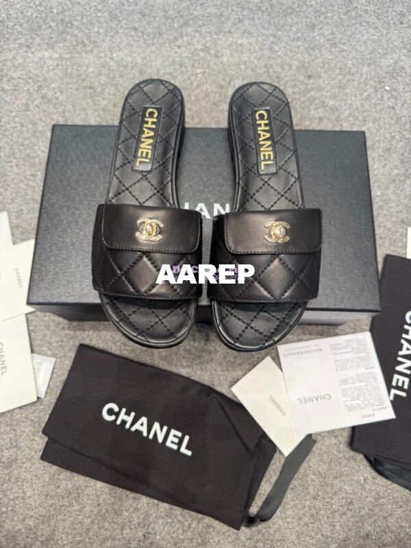 Replica Chanel 25P CC Turnlock Lambskin Slides G38232 Black 4