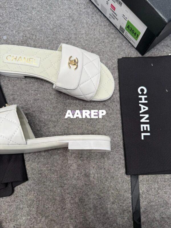 Replica Chanel 25P CC Turnlock Lambskin Slides G38232 White 12