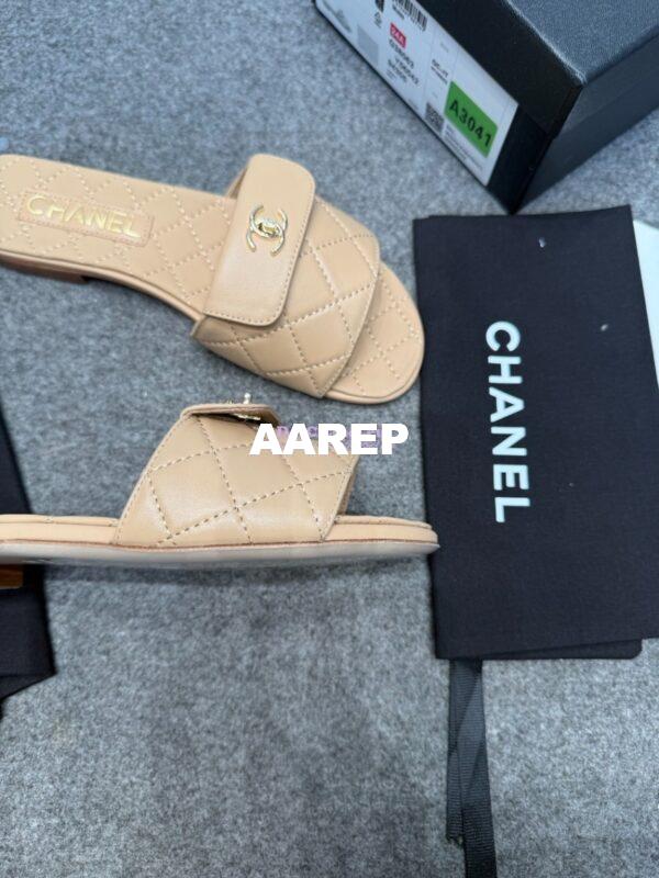 Replica Chanel 25P CC Turnlock Lambskin Slides G38232 Beige 5