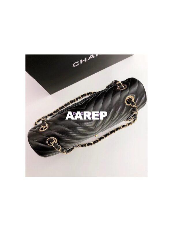 Replica Chanel Chevron Flap 25cm in black Lambskin Bag 13