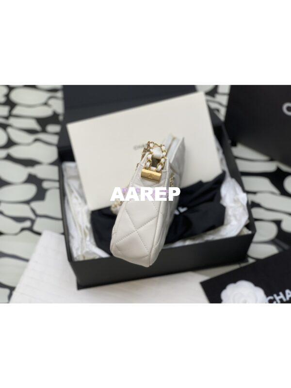 Replica Chanel 23K New Hobo Bag Lambskin Gold Hardware AS4422 White 11
