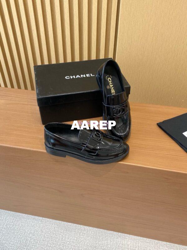 Replica Chanel CC Black Metal Moccasins in Calfskin G45156 Black 5