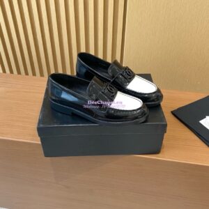 Replica Chanel CC Black Metal Moccasins in Calfskin G45156 White Black 2
