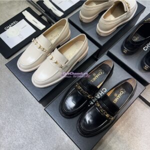 Replica Chanel 24P Moccasins Calfskin & Metal G45785 Black