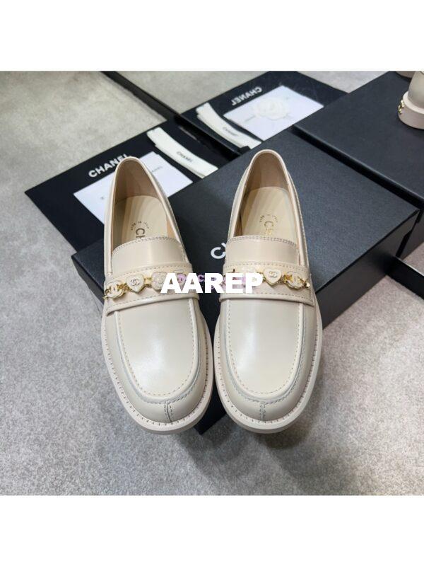 Replica Chanel 24P Moccasins Calfskin & Metal G45785 Creme 3
