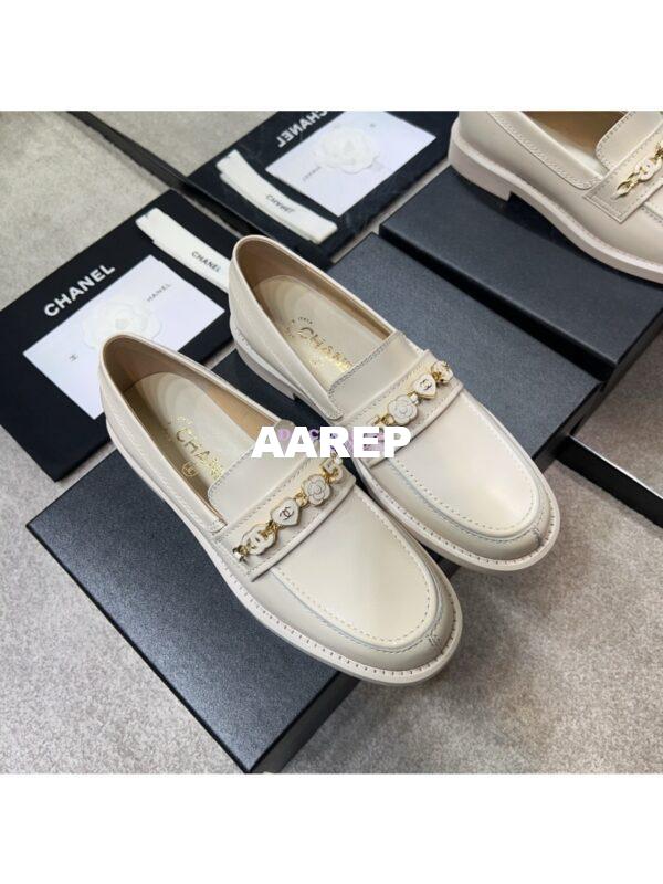 Replica Chanel 24P Moccasins Calfskin & Metal G45785 Creme 4