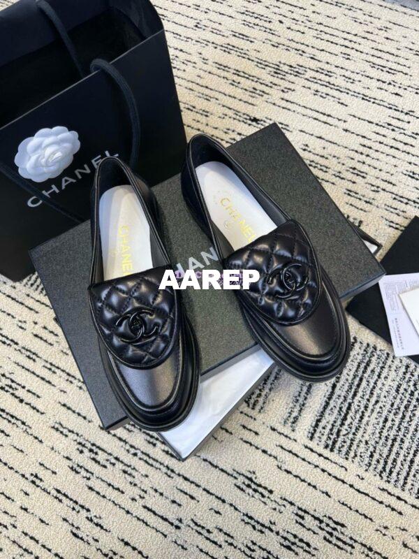 Replica Chanel 24A Twist Lock CC Lambskin Loafers G36646 All Black ii