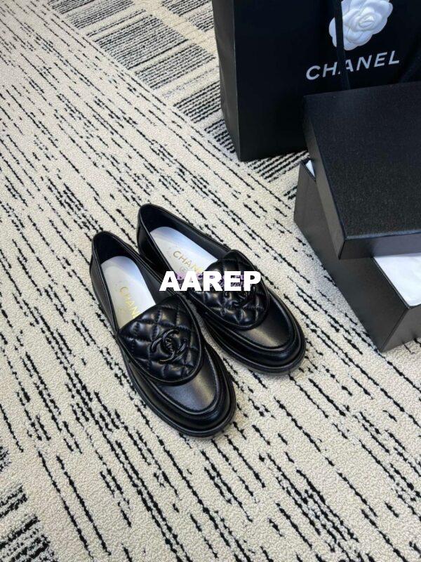 Replica Chanel 24A Twist Lock CC Lambskin Loafers G36646 All Black ii 2