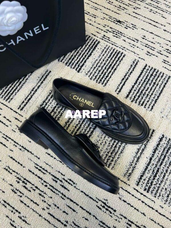 Replica Chanel 24A Twist Lock CC Lambskin Loafers G36646 All Black 4