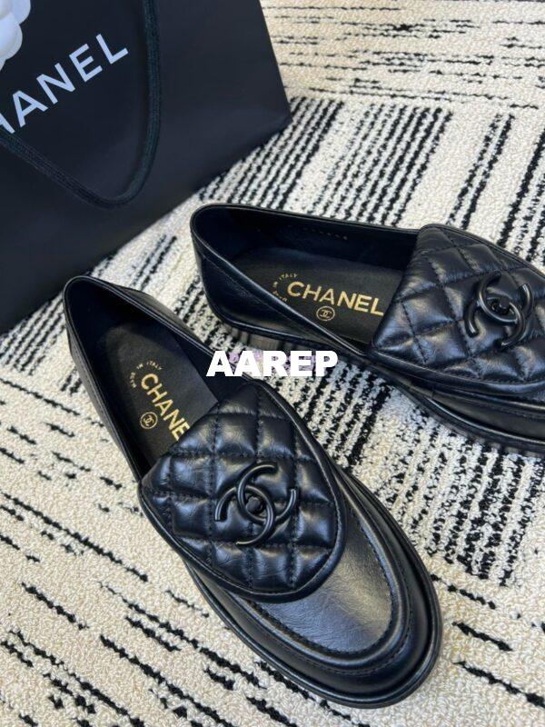 Replica Chanel 24A Twist Lock CC Lambskin Loafers G36646 All Black 6