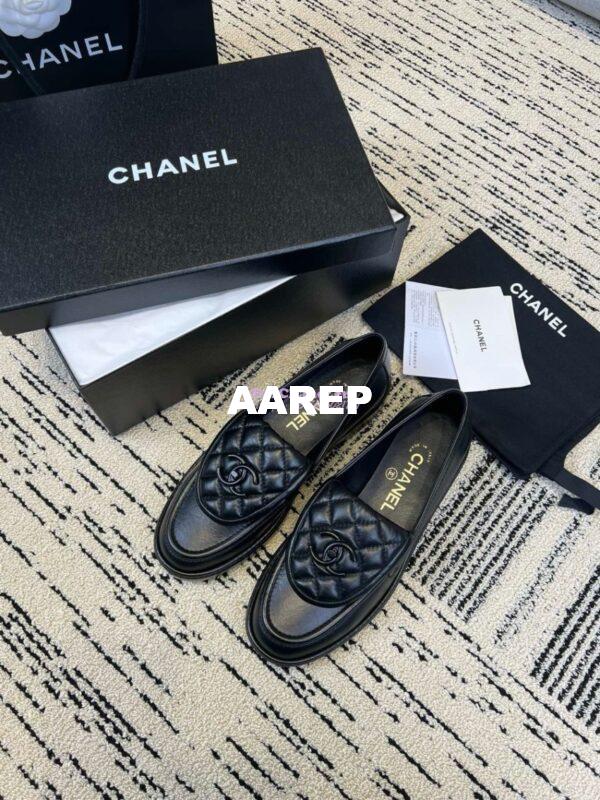 Replica Chanel 24A Twist Lock CC Lambskin Loafers G36646 All Black 7