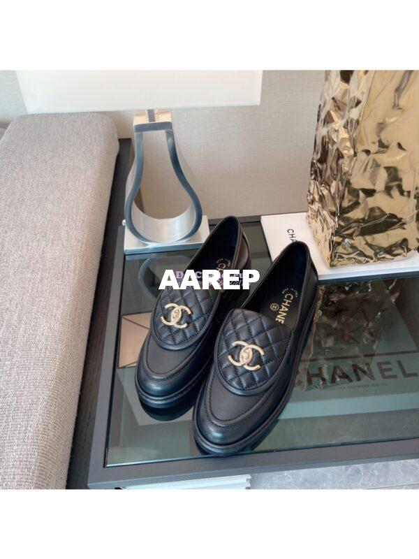Replica Chanel 24A Twist Lock CC Lambskin Loafers G36646 Black 4