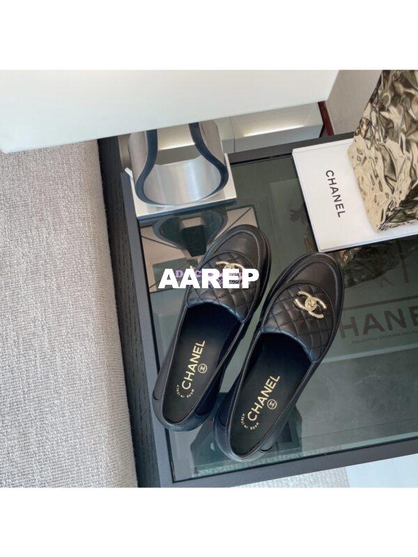 Replica Chanel 24A Twist Lock CC Lambskin Loafers G36646 Black 8